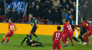 皇马更衣室，谁话事？