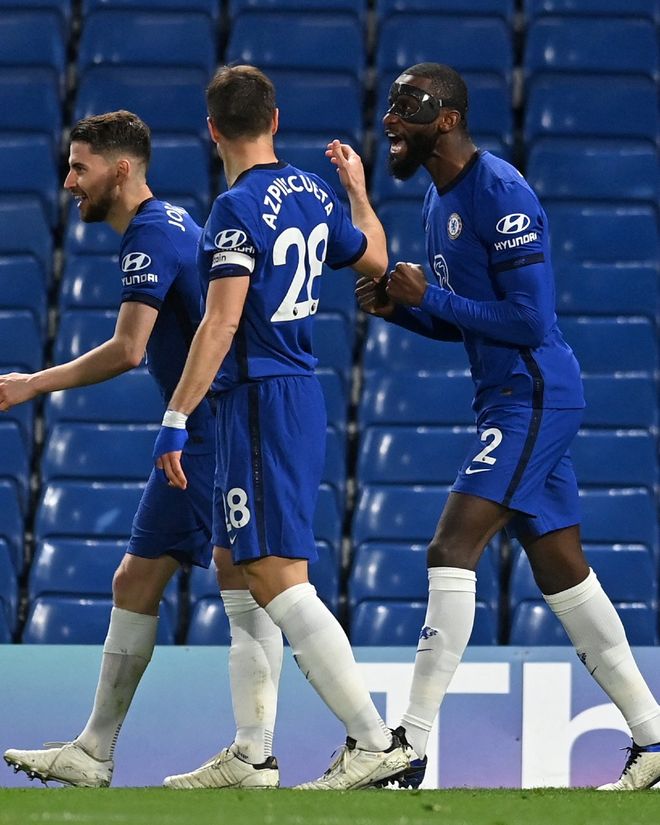 詹：我在第二个失球中的判断完全错误；进球后就丢球不该发生