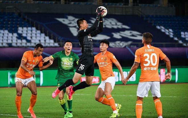 日职乙战报：富山胜利4-1完胜秋田，末轮奇迹保级