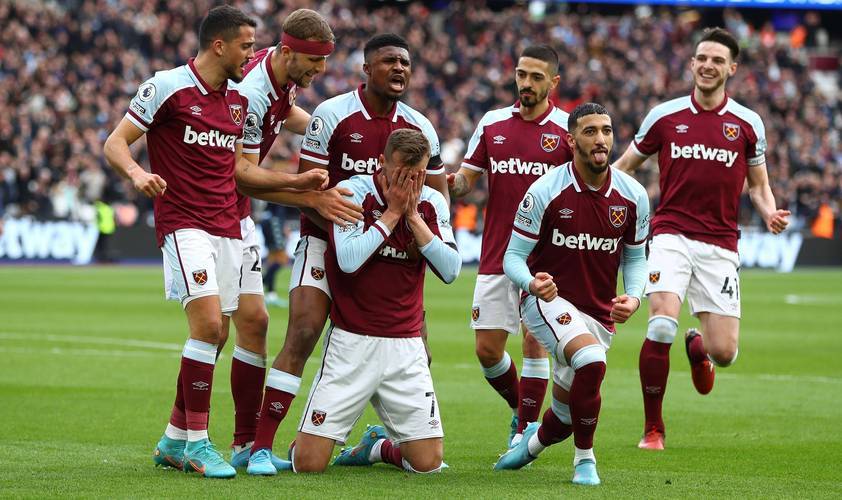 绿茵逐梦，医者护航！宿迁市中医院“体卫融合”赋能“宿超”冠军之路