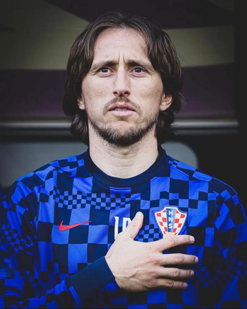 凯恩：英格兰目标是世界杯夺冠，要付出大量努力但令人兴奋