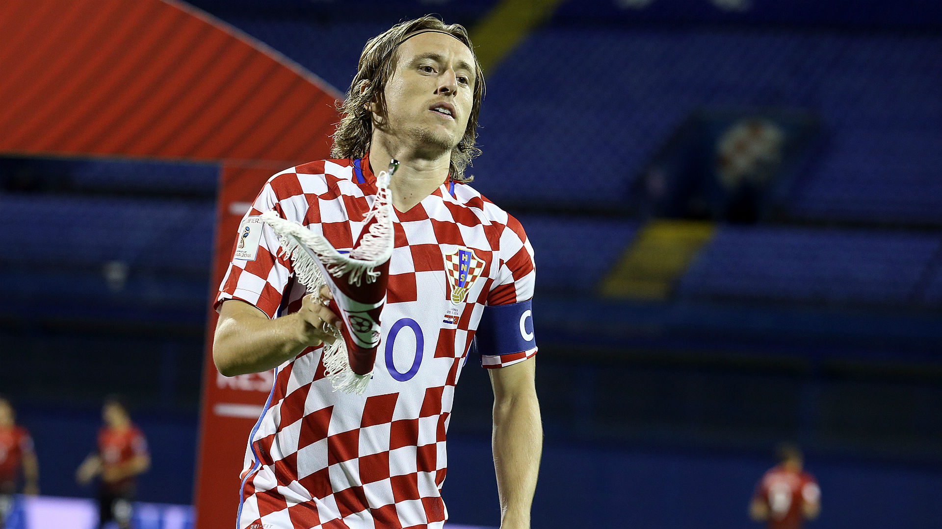 博洛尼亚3-0大胜乌迪内斯，波贝加梅开二度，贝尔纳代斯基建功